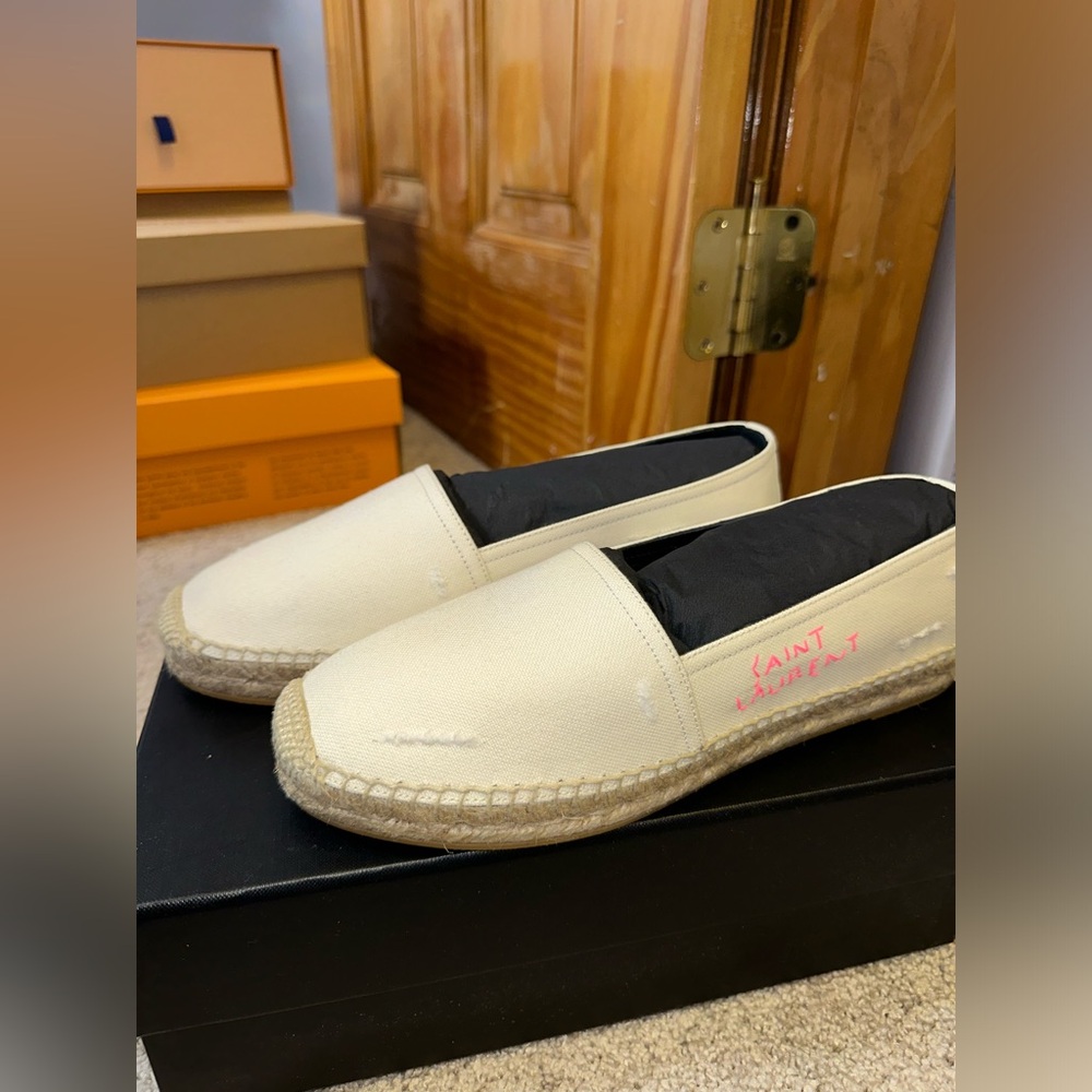 Saint Laurent Embroidered Espadrilles in Canvas size 38 white & pink BRAND NEW